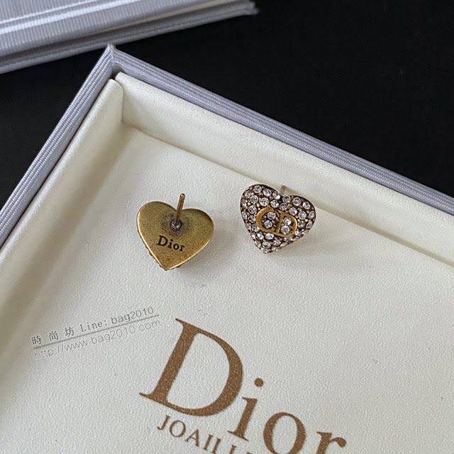 Dior飾品 迪奧經典熱銷款復古做舊金屬心桃鑲鑽耳釘  zgd1293